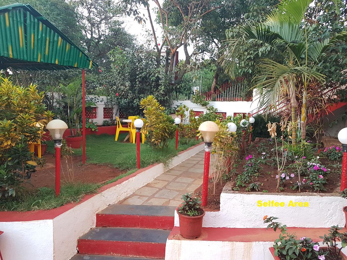 Hotel Stone House Mahābaleshwar Buitenkant foto