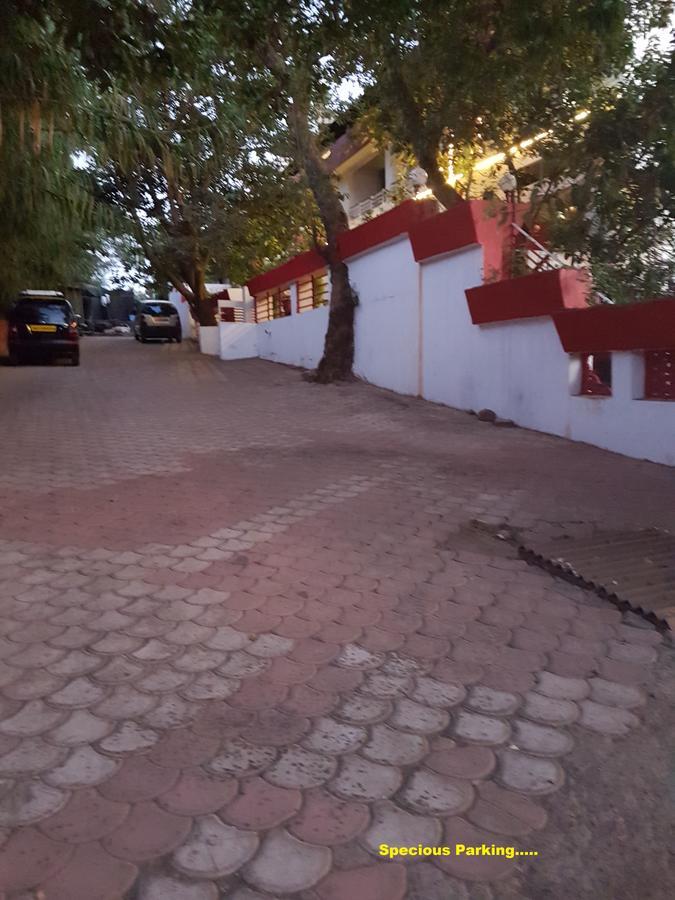 Hotel Stone House Mahābaleshwar Buitenkant foto