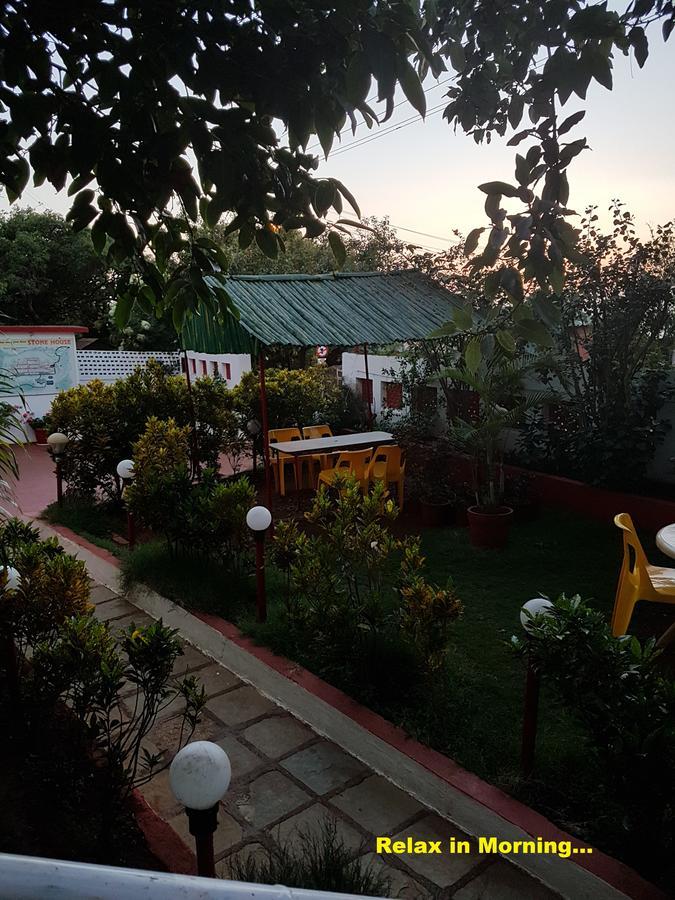 Hotel Stone House Mahābaleshwar Buitenkant foto