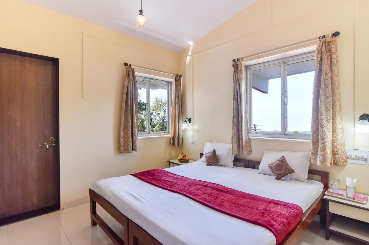 Hotel Stone House Mahābaleshwar Buitenkant foto